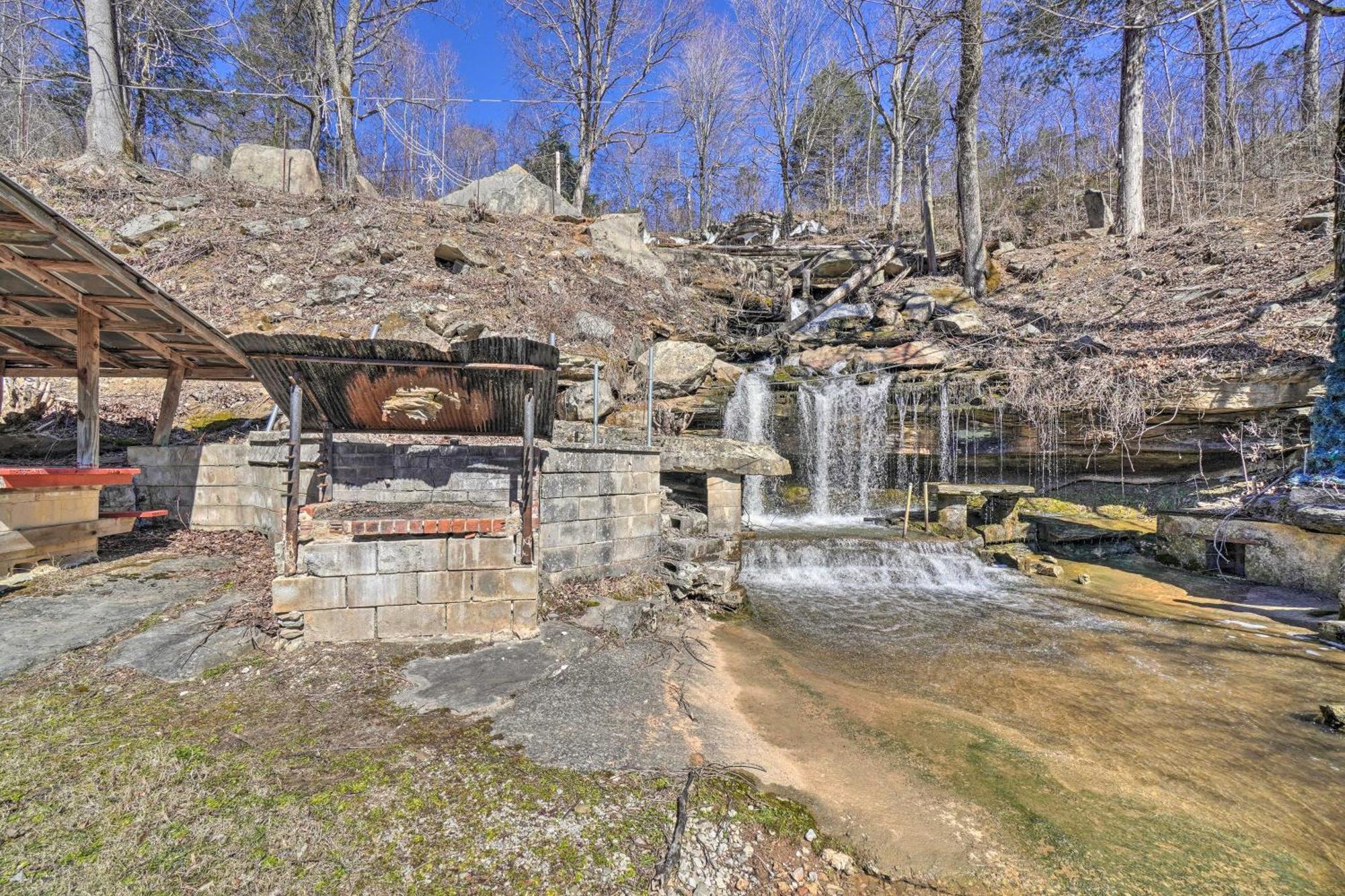 Peaceful Cookeville Cabin On 52 Acres! Exterior photo